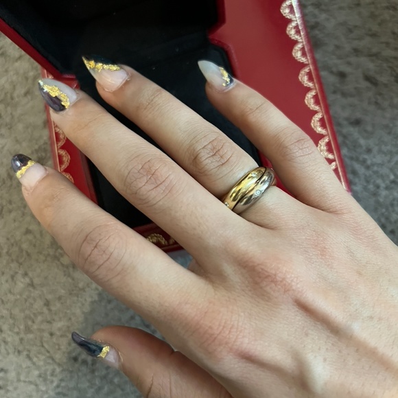 CARTIER TRINITY RING, CLASSIC - Picture 4 of 8